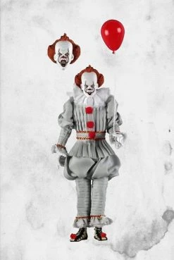 NECA IT - Pennywise (2017) Clothed Figure