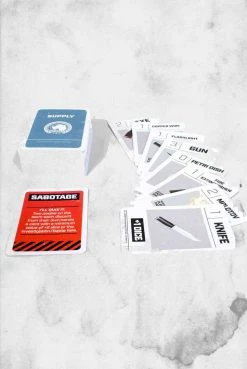 USAopoly The Thing - Infection Outpost Game