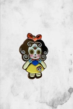 Spooksieboo Day Of Dead Snow (Enamel Pin)
