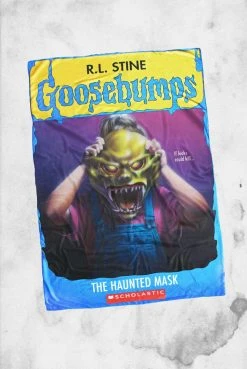 Creepy Company Goosebumps - Haunted Mask Throw Blanket
