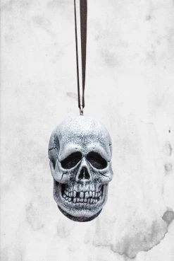 Trick Or Treat Studios Halloween - Season Of The Witch Silver Shamrock Ornament (3 Pack)