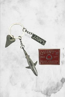 Factory Entertainment Everything Else JAWS - Keychain & Pin Set