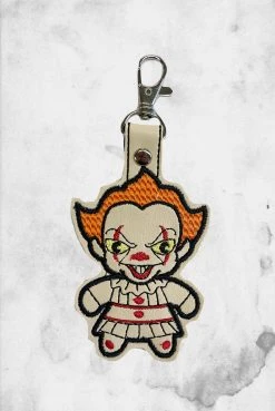 Moskat Pennywise Keychain Everything Else