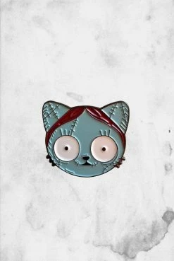 Spooksieboo Enamel Pins Sally Cat (Enamel Pin)