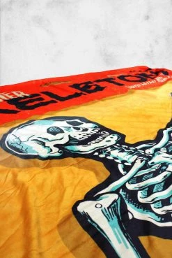 Creepy Company Crypt Goods Beistle® - Monster Skeleton Throw Blanket