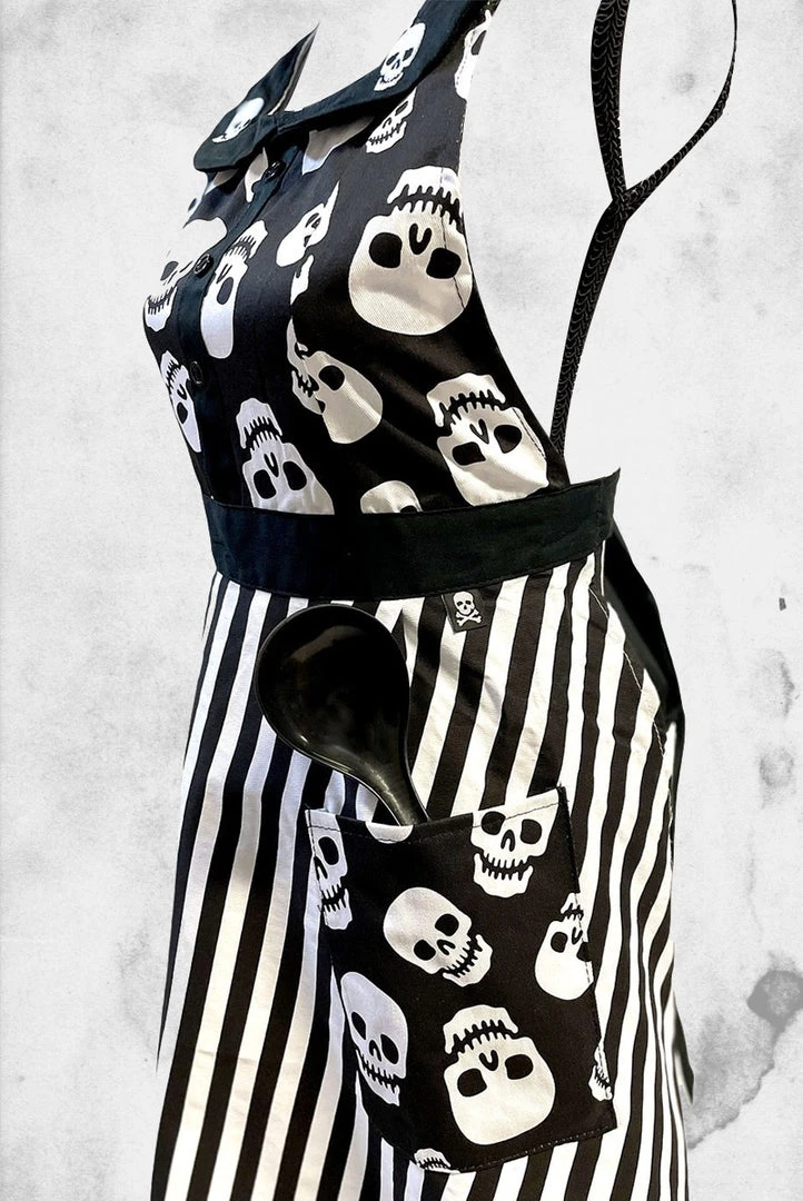 Sourpuss Lust For Skulls Apron