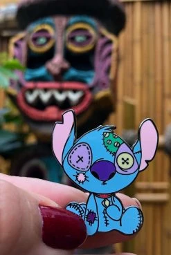 Spooksieboo Enamel Pins All Stitched Up (Enamel Pin)